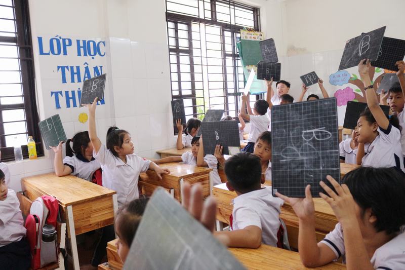 những chú nhím hạnh phúc uef 3