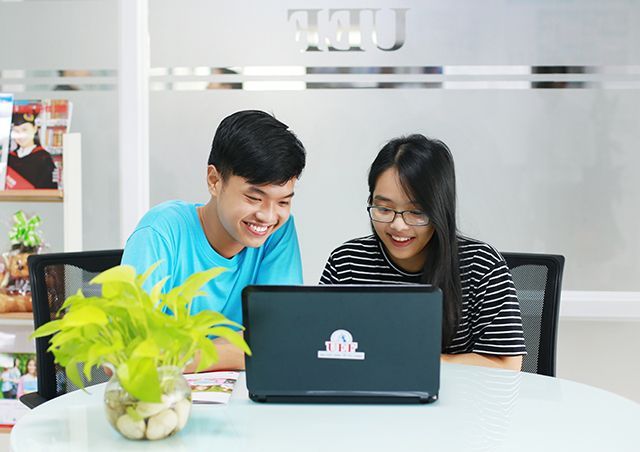 ngành Luật quốc tế UEF