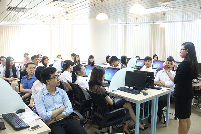 Sinh viên UEF có việc làm ngay khi tốt nghiệp luôn chiếm tỷ lệ cao