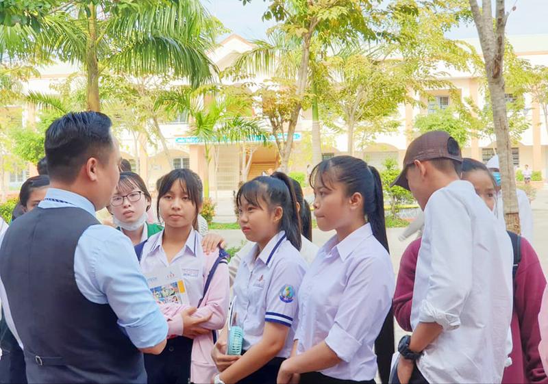 Ngành Tài chính ngân hàng của Đại học Kinh tế - Tài chính ...