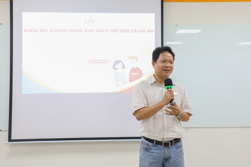 Khóa học tiếng Anh giao tiếp