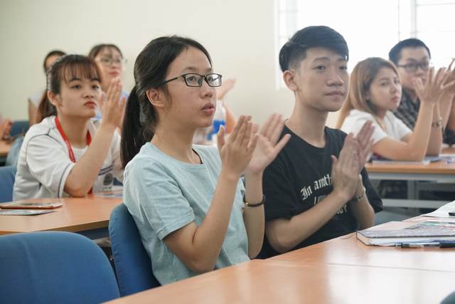 Phương pháp học các môn chuyên ngành Luật bằng tiếng Anh