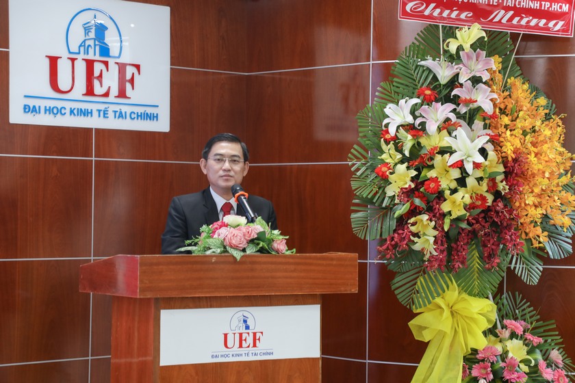 Trao chứng nhận kiểm định ngành Tài chính - Ngân hàng