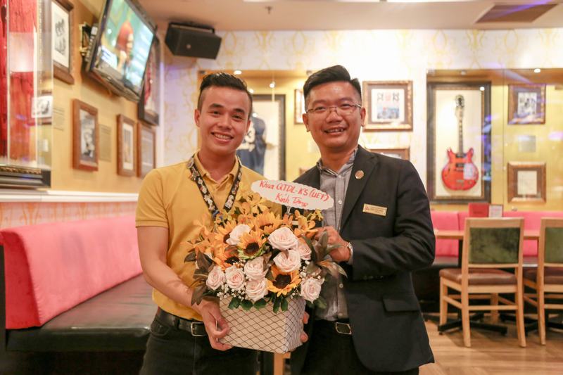 tham quan khách sạn intercontinental 9