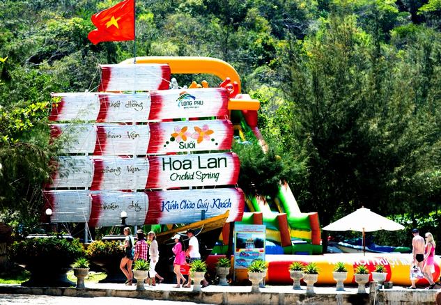 Cùng sinh viên UEF đếm ngược đến hội trại “48 giờ trải nghiệm”