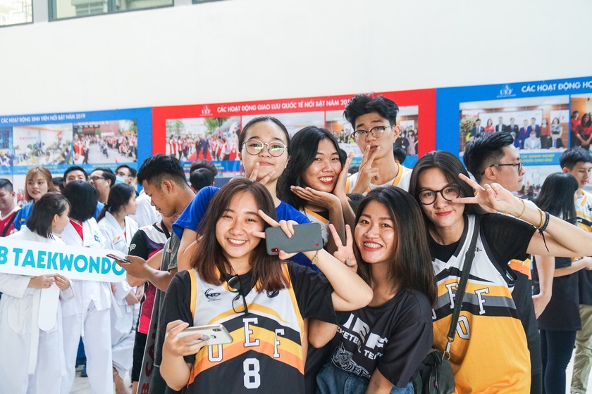 Khai mạc hội thao sinh viên - Olympic UEF 2020